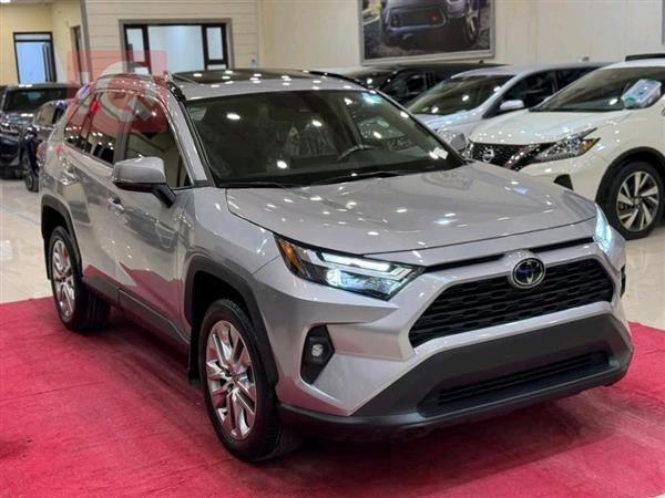 Toyota for sale in Iraq
